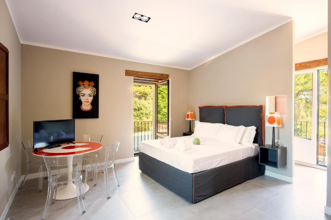 Momento-Teatro Greco Hotel Syracuse Ngoại thất bức ảnh