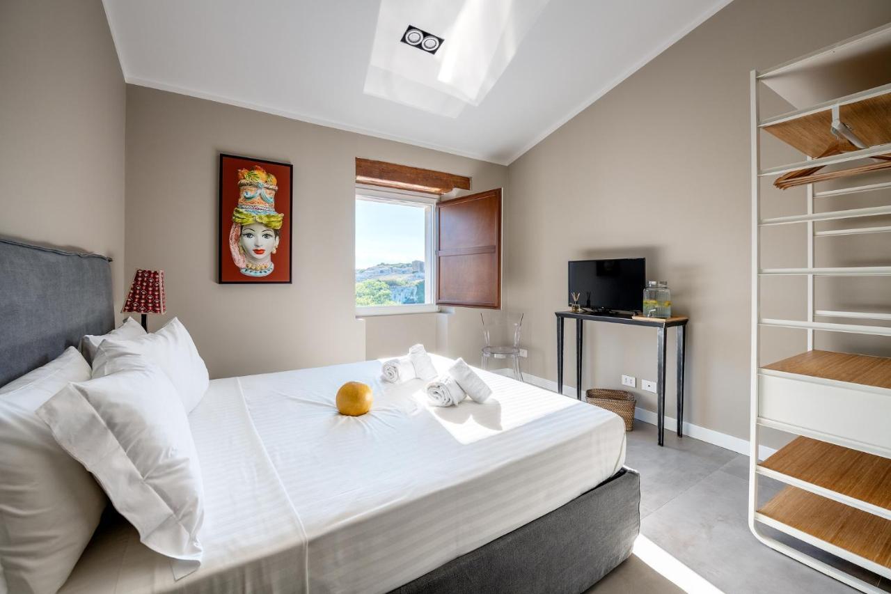 Momento-Teatro Greco Hotel Syracuse Ngoại thất bức ảnh